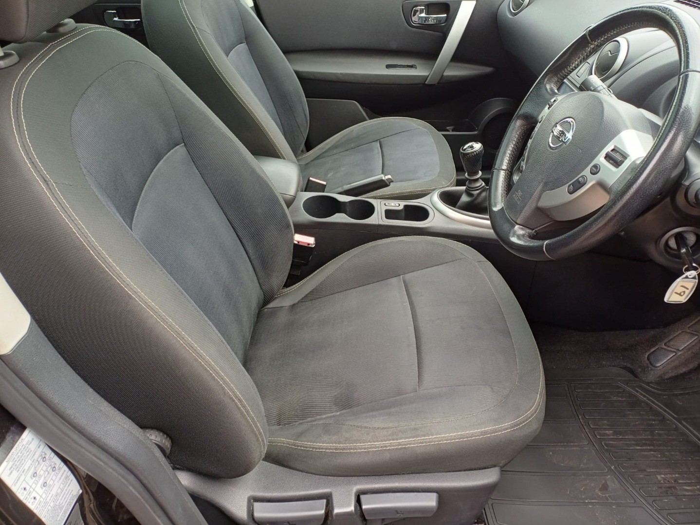 Used Nissan Qashqai 2010 for sale - 76376829: Photo 9