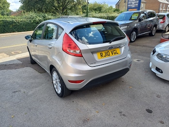 Used Ford Fiesta 2010 for sale - 76010837: Photo