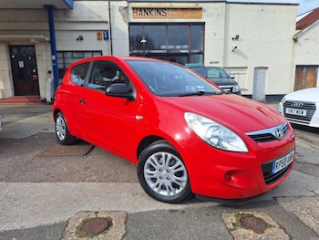 Used Hyundai i20 2009 for sale - 76010712: Photo