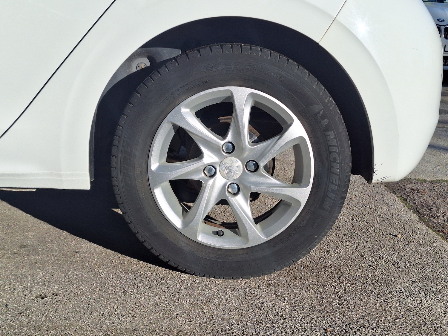 Used Peugeot 208 2015 for sale - 76653908: Photo 15