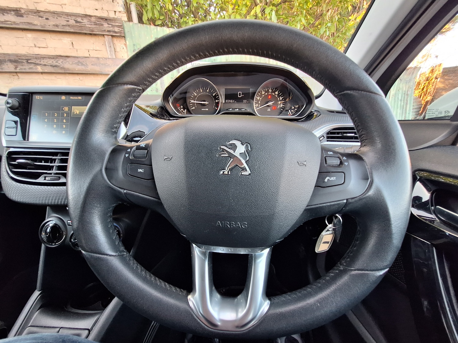 Used Peugeot 208 2015 for sale - 76653908: Photo 18