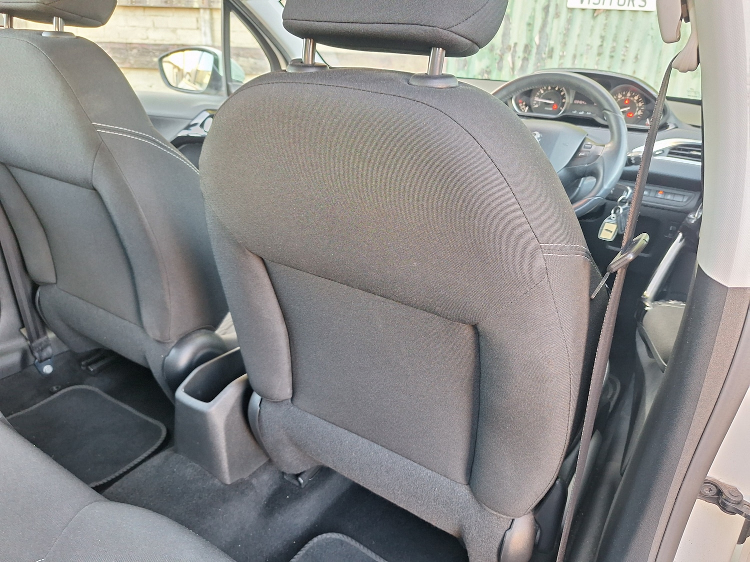 Used Peugeot 208 2015 for sale - 76653908: Photo 28