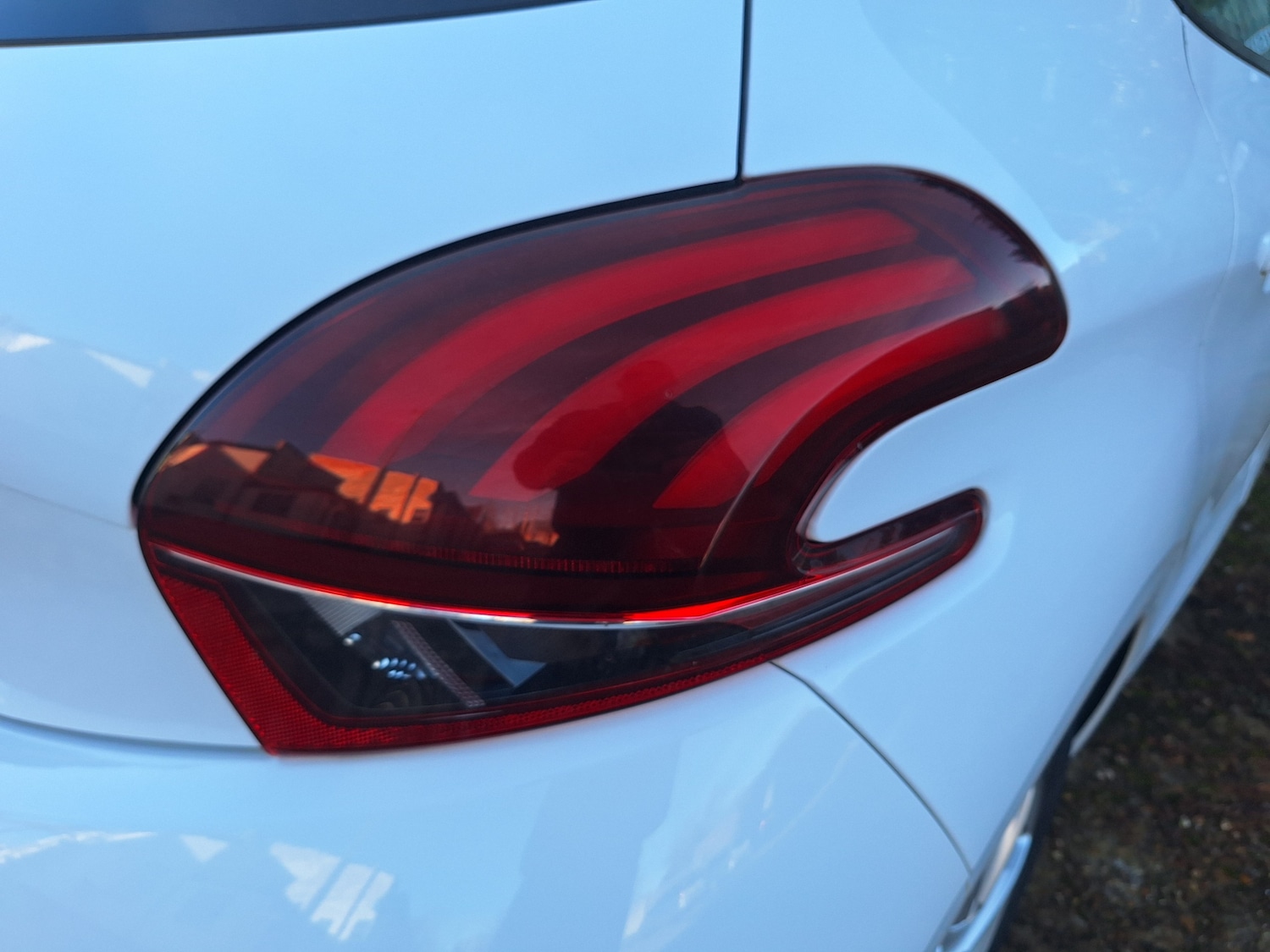 Used Peugeot 208 2015 for sale - 76653908: Photo 31