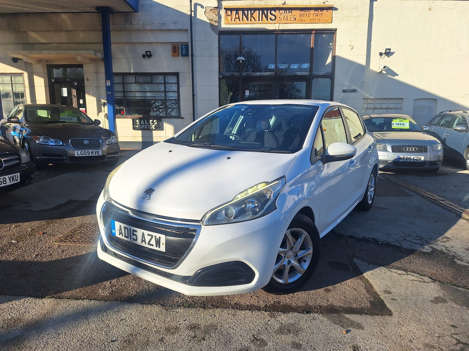 Used Peugeot 208 2015 for sale - 76653908: Photo 6