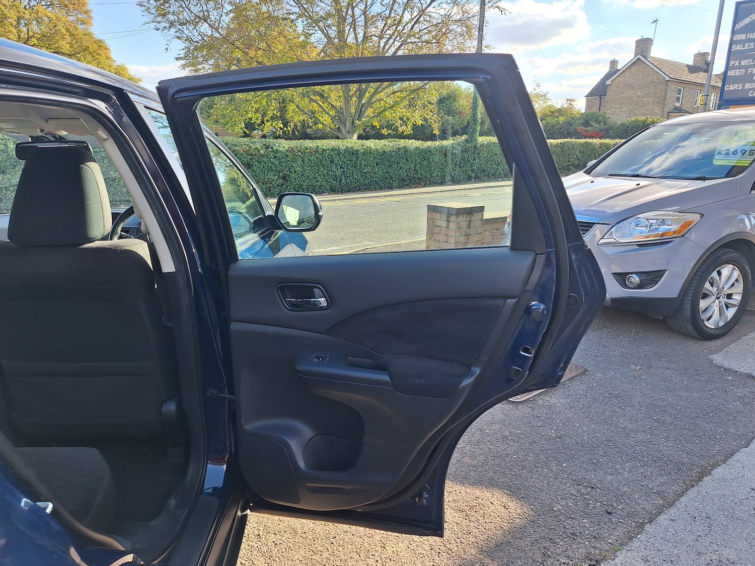 Used Honda CR-V 2014 for sale - 76070064: Photo 24