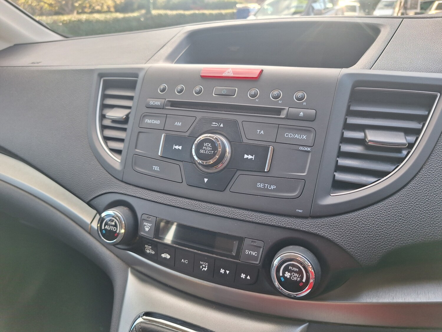 Used Honda CR-V 2014 for sale - 76070064: Photo 30