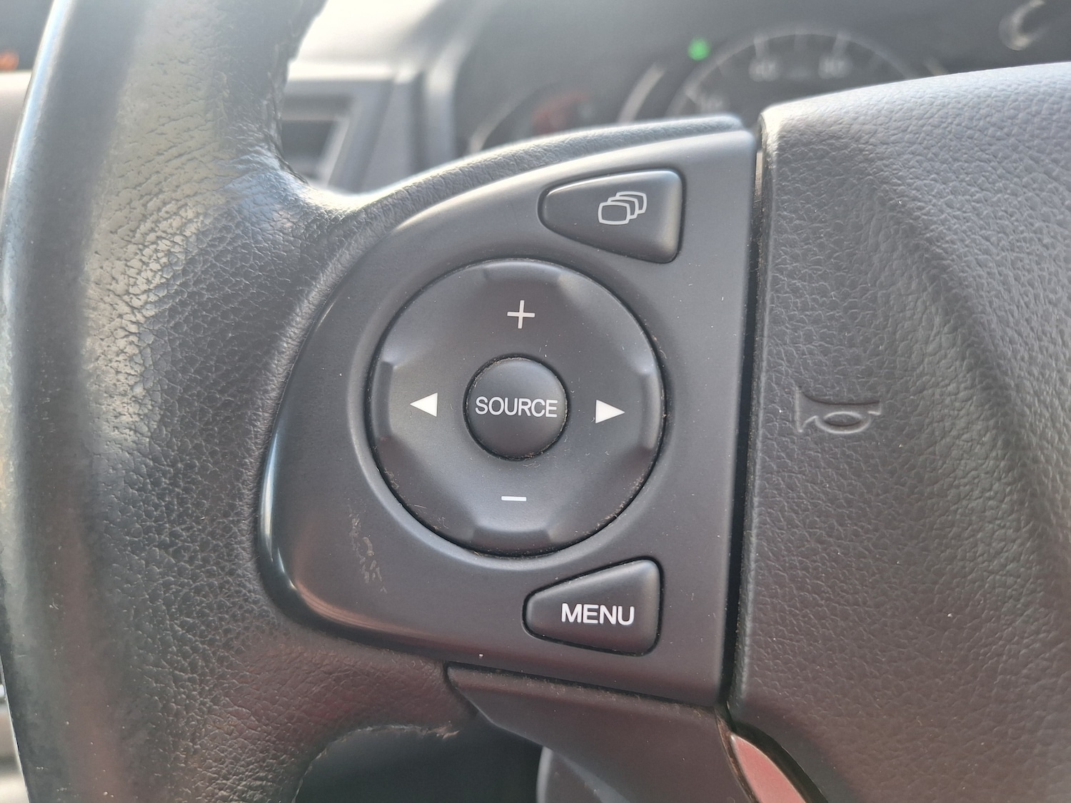 Used Honda CR-V 2014 for sale - 76070064: Photo 33