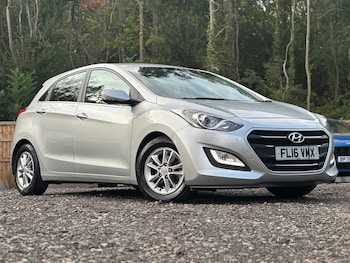 Used Hyundai i30 2016 for sale - 79395435: Photo