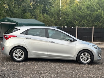Used Hyundai i30 2016 for sale - 79395435: Photo