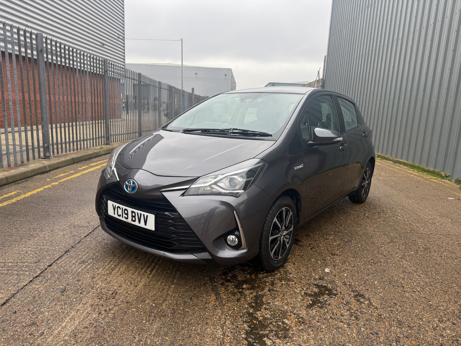 Used Toyota Yaris 2019 for sale - 77617371: Photo 3