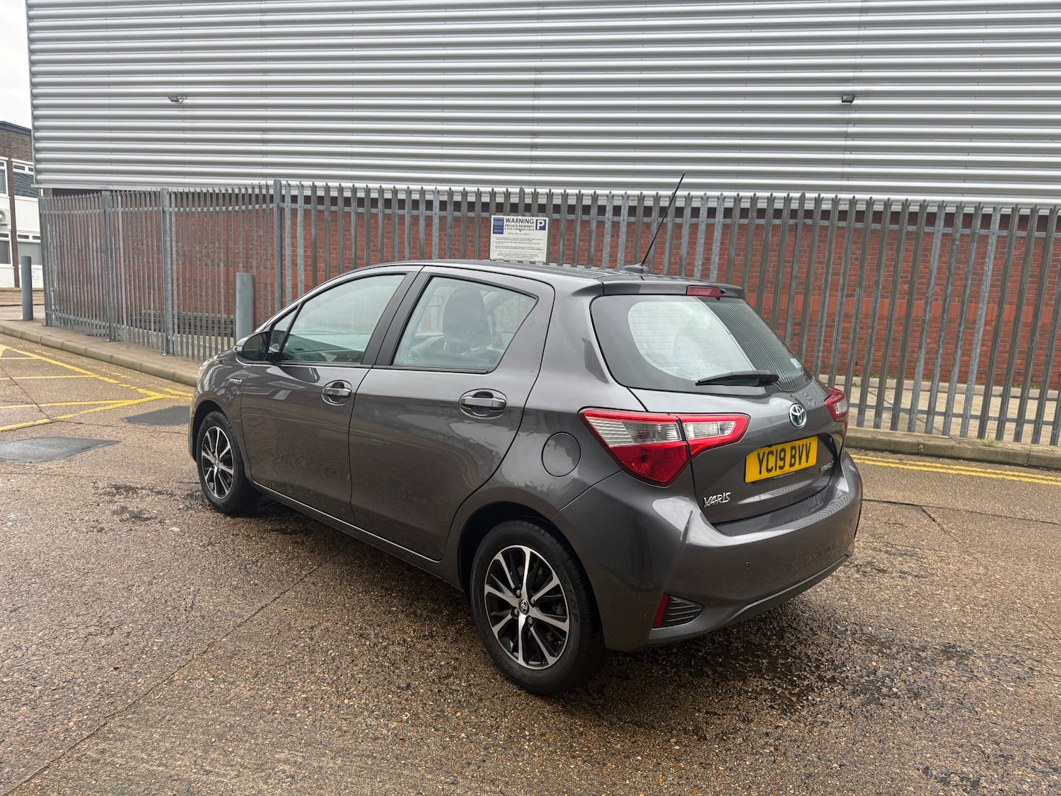 Used Toyota Yaris 2019 for sale - 77617371: Photo 5