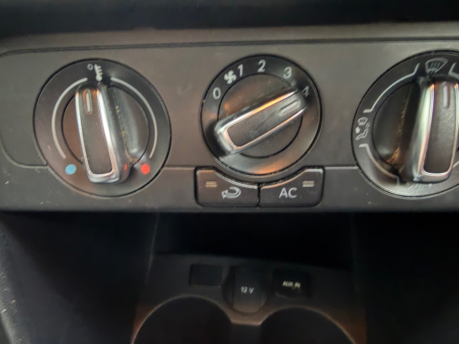 Used Volkswagen Polo 2012 for sale - 77616901: Photo 24