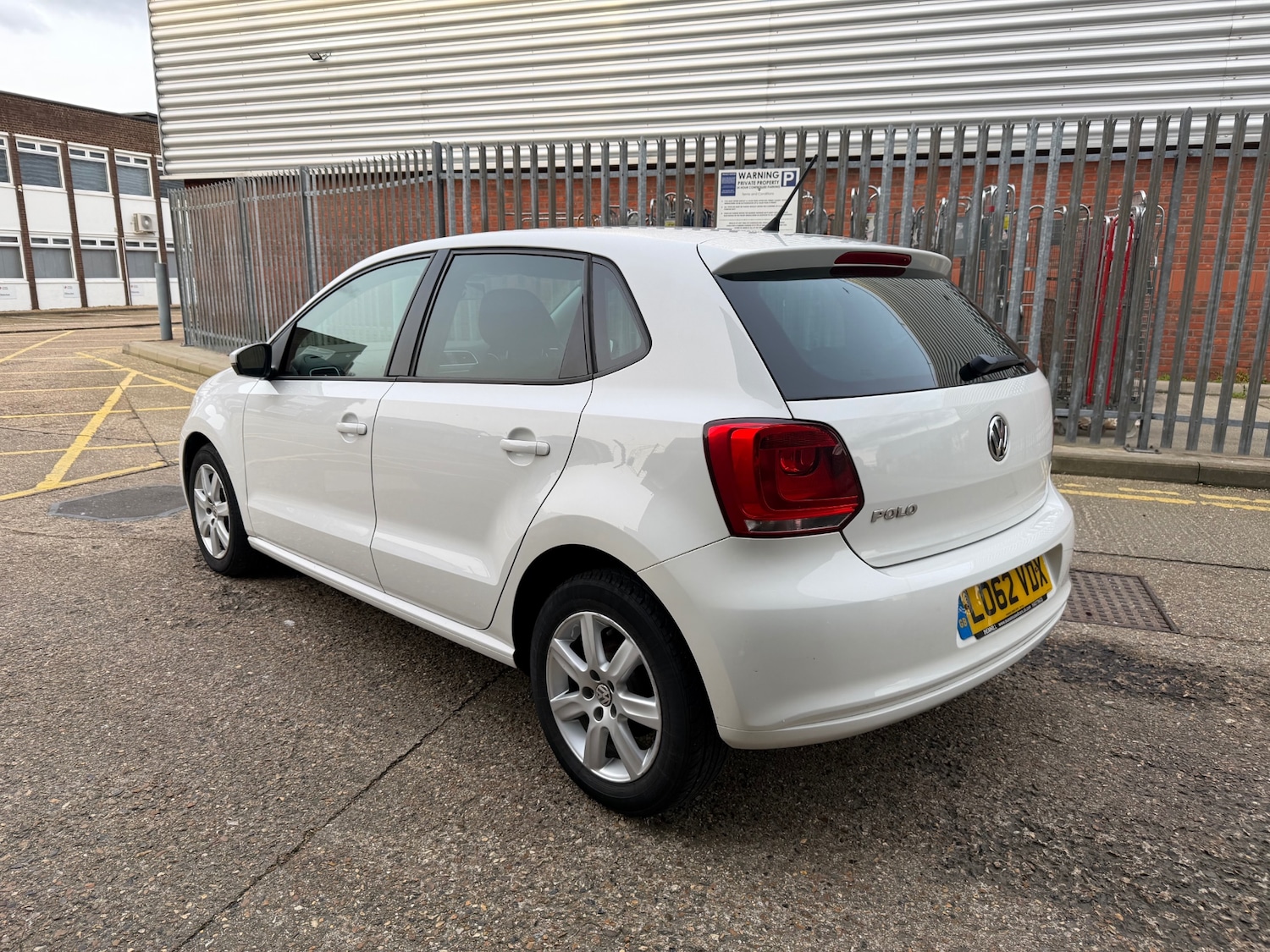 Used Volkswagen Polo 2012 for sale - 77616901: Photo 5