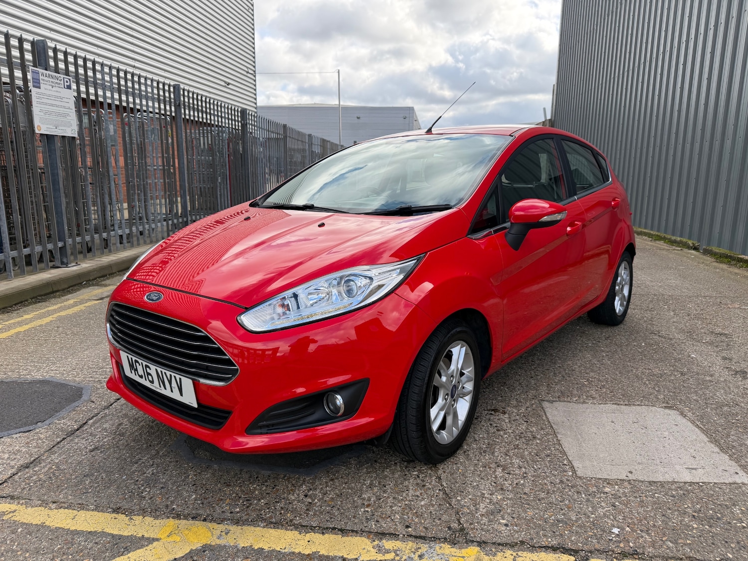 Used Ford Fiesta 2016 for sale - 77702803: Photo 3