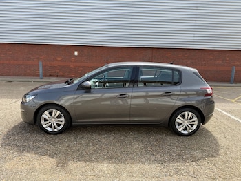 Used Peugeot 308 2016 for sale - 78386922: Photo