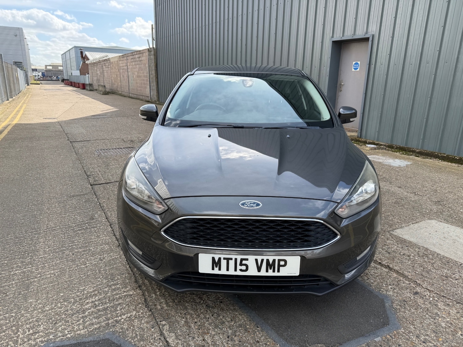 Used Ford Focus 2015 for sale - 77890151: Photo 2