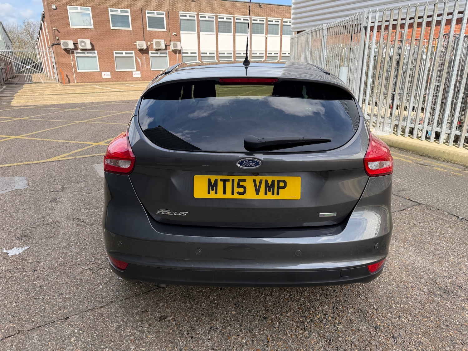 Used Ford Focus 2015 for sale - 77890151: Photo 6