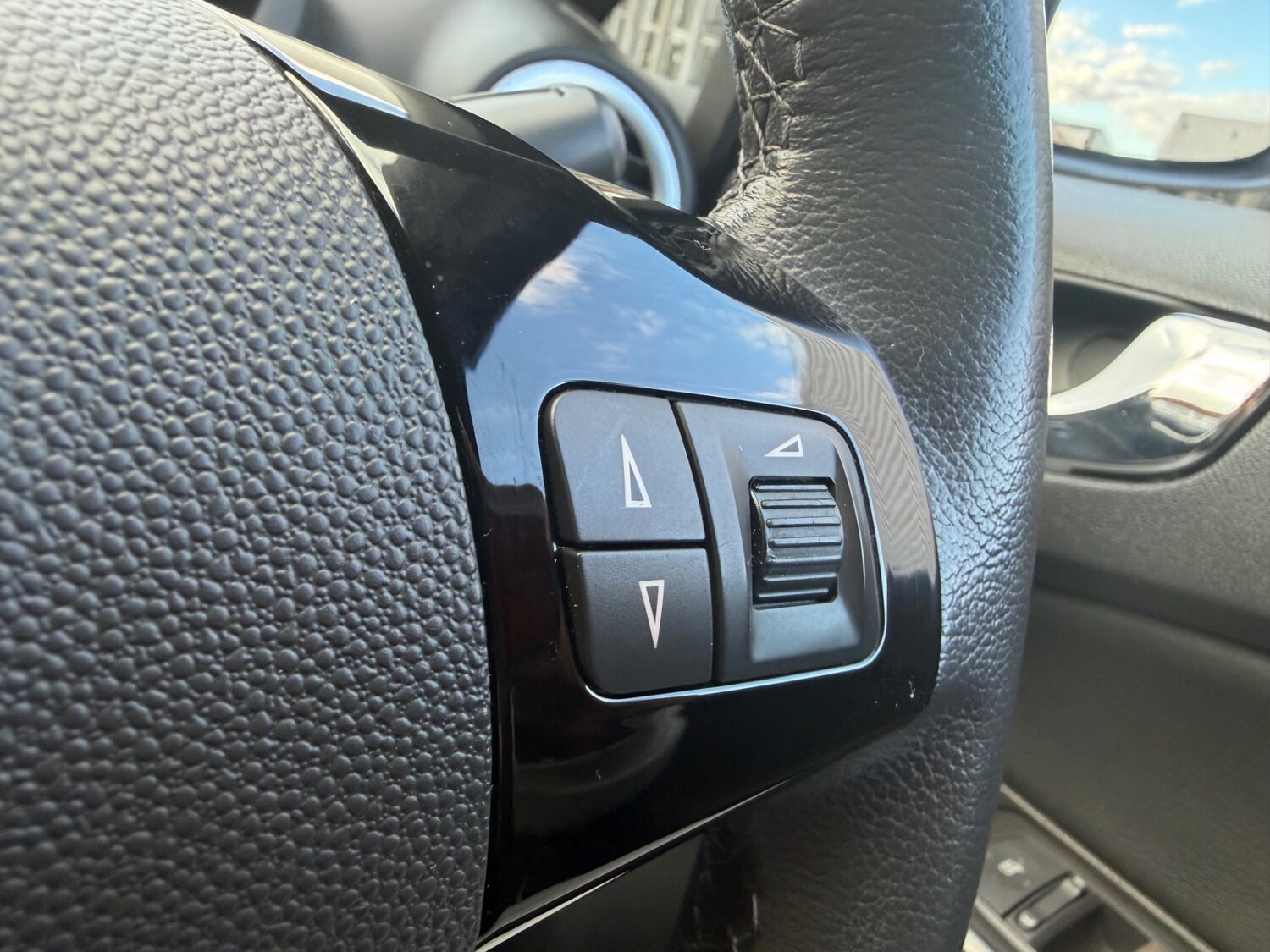 Used Vauxhall Corsa 2009 for sale - 77702840: Photo 23