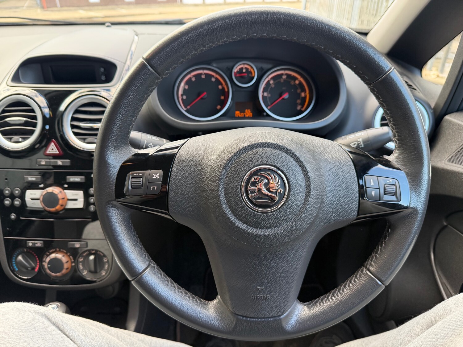 Used Vauxhall Corsa 2009 for sale - 77702840: Photo 26