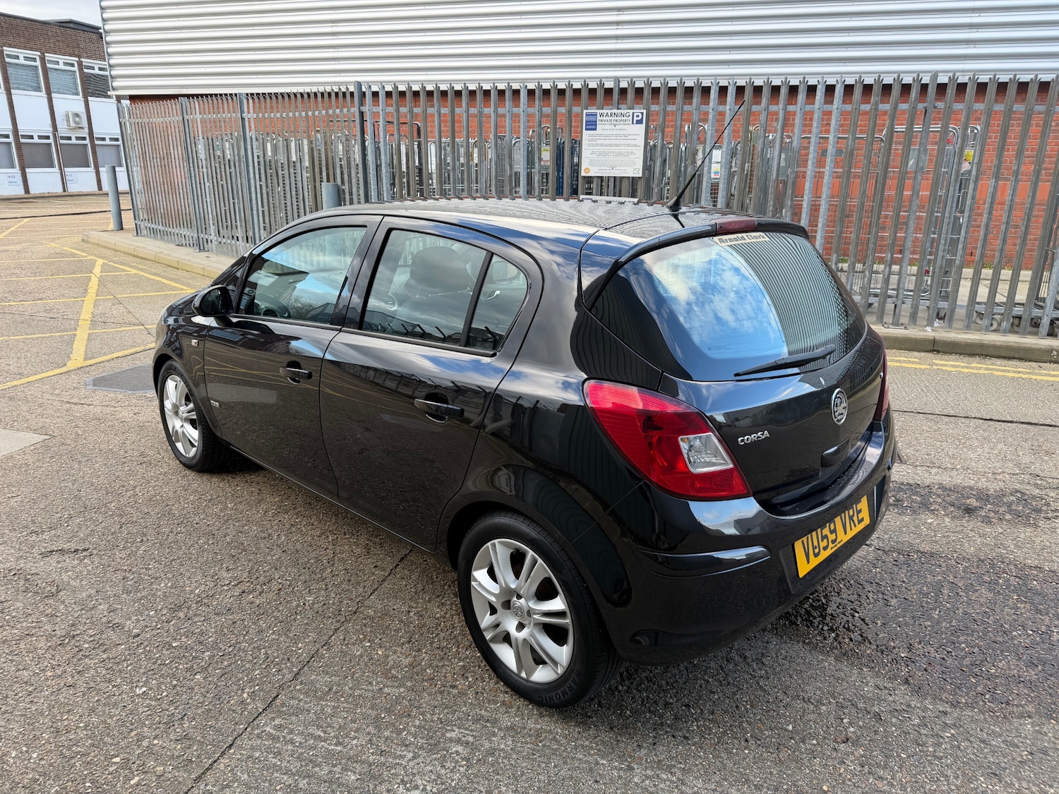 Used Vauxhall Corsa 2009 for sale - 77702840: Photo 5