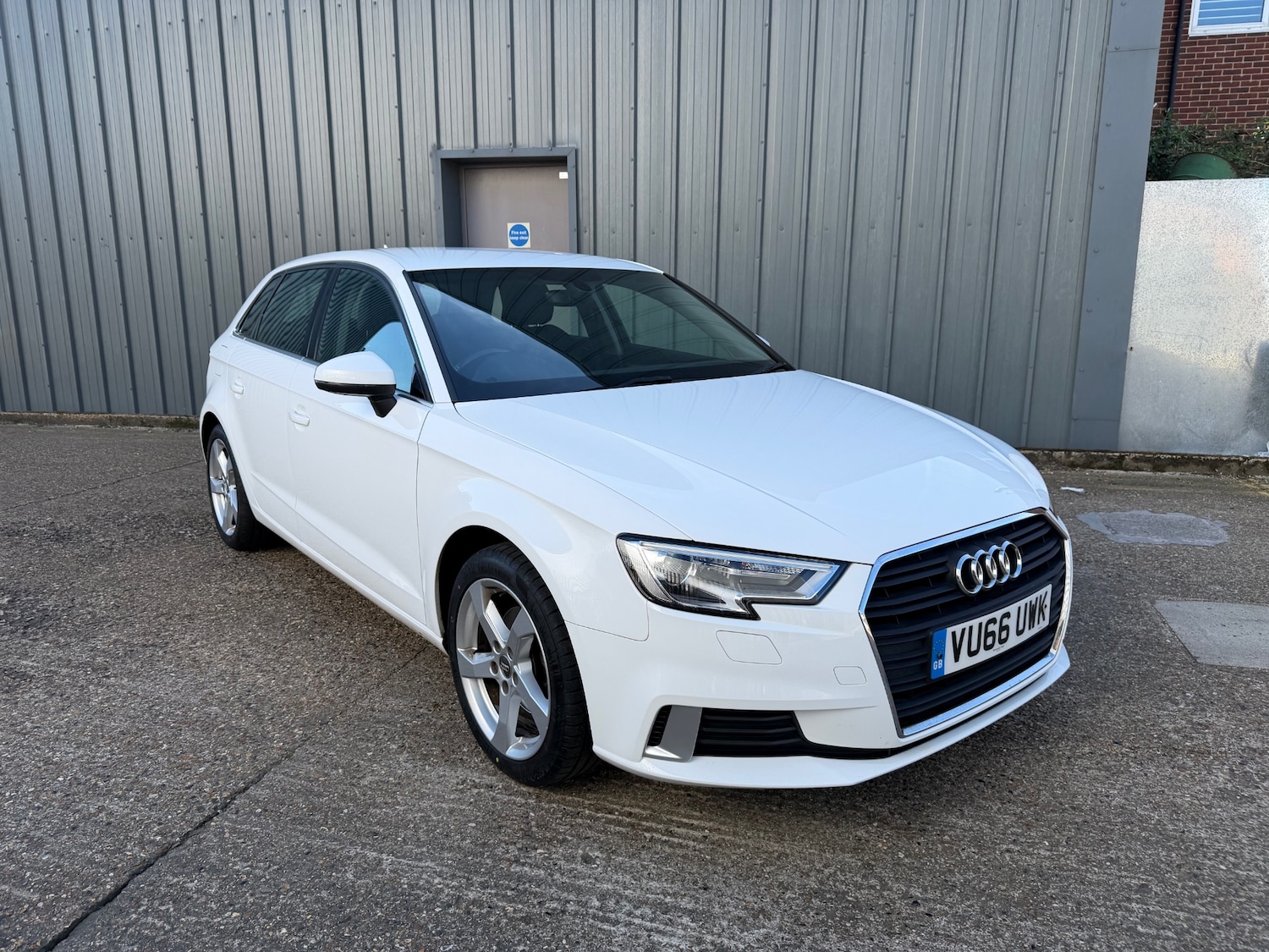 Used Audi A3 2016 for sale - 77975448: Photo 1