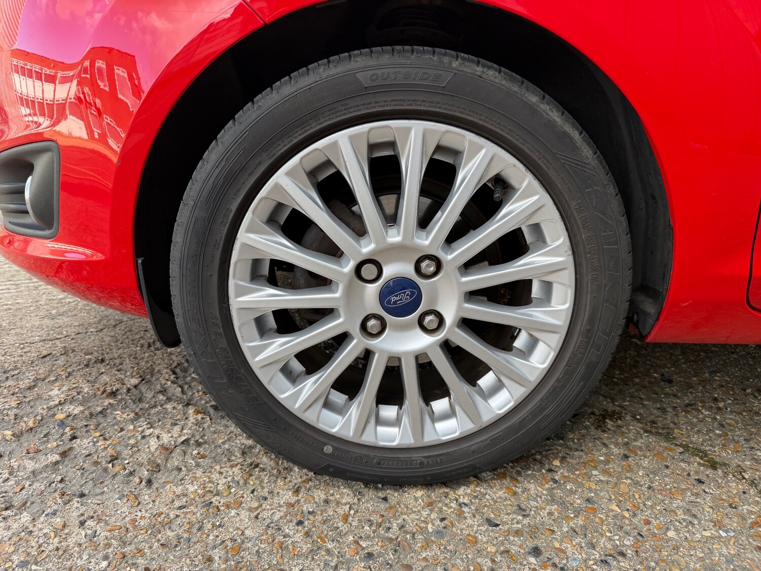 Used Ford Fiesta 2015 for sale - 77890188: Photo 15