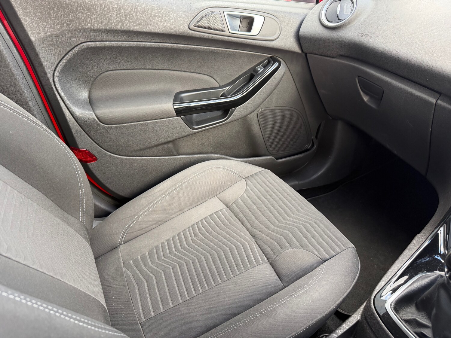 Used Ford Fiesta 2015 for sale - 77890188: Photo 28