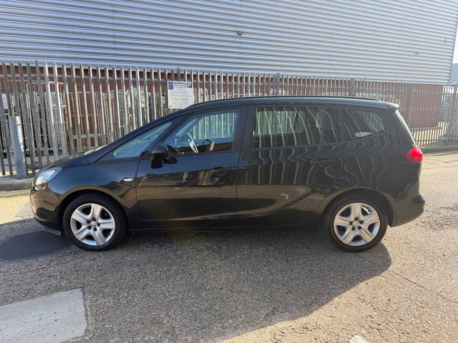 Used Vauxhall Zafira 2016 for sale - 77974781: Photo 4