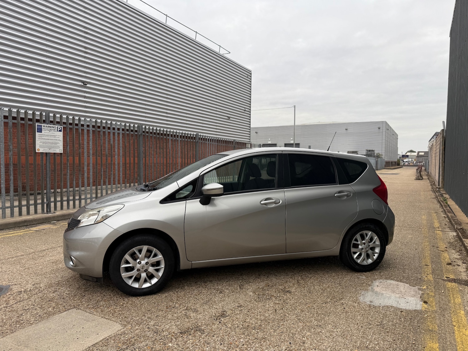 Used Nissan Note 2013 for sale - 77617575: Photo 4