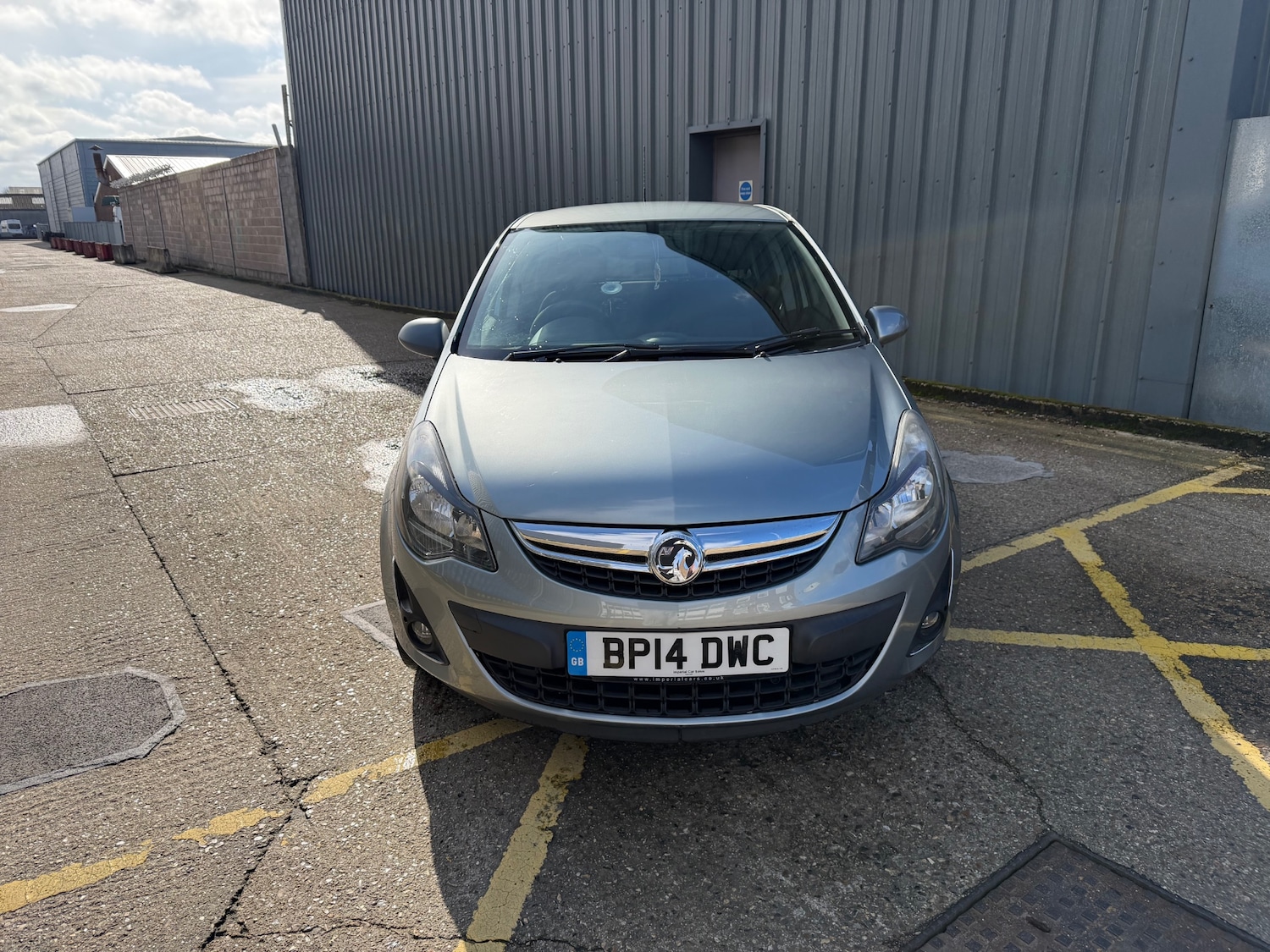Used Vauxhall Corsa 2014 for sale - 77702808: Photo 2