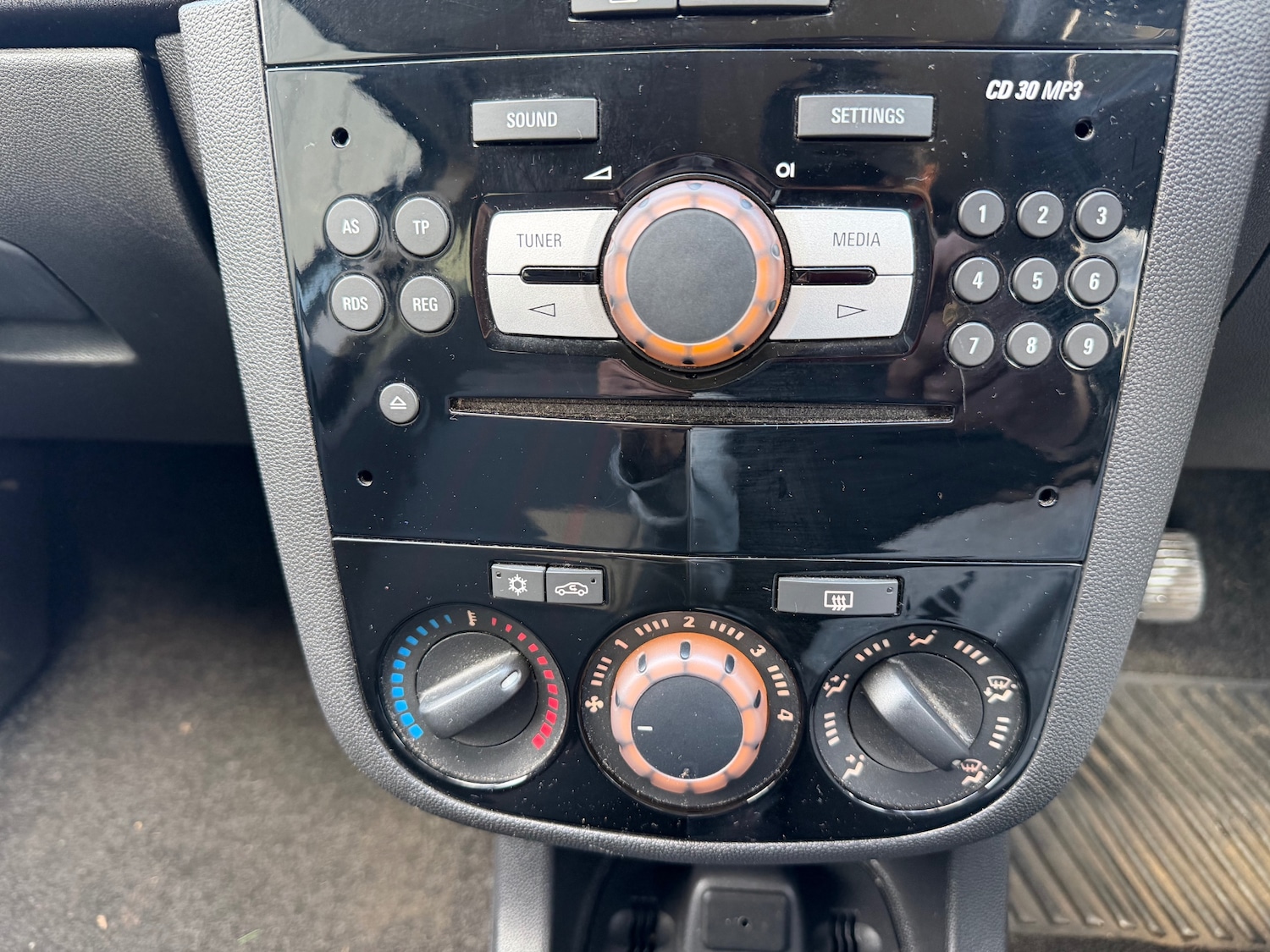 Used Vauxhall Corsa 2014 for sale - 77702808: Photo 20