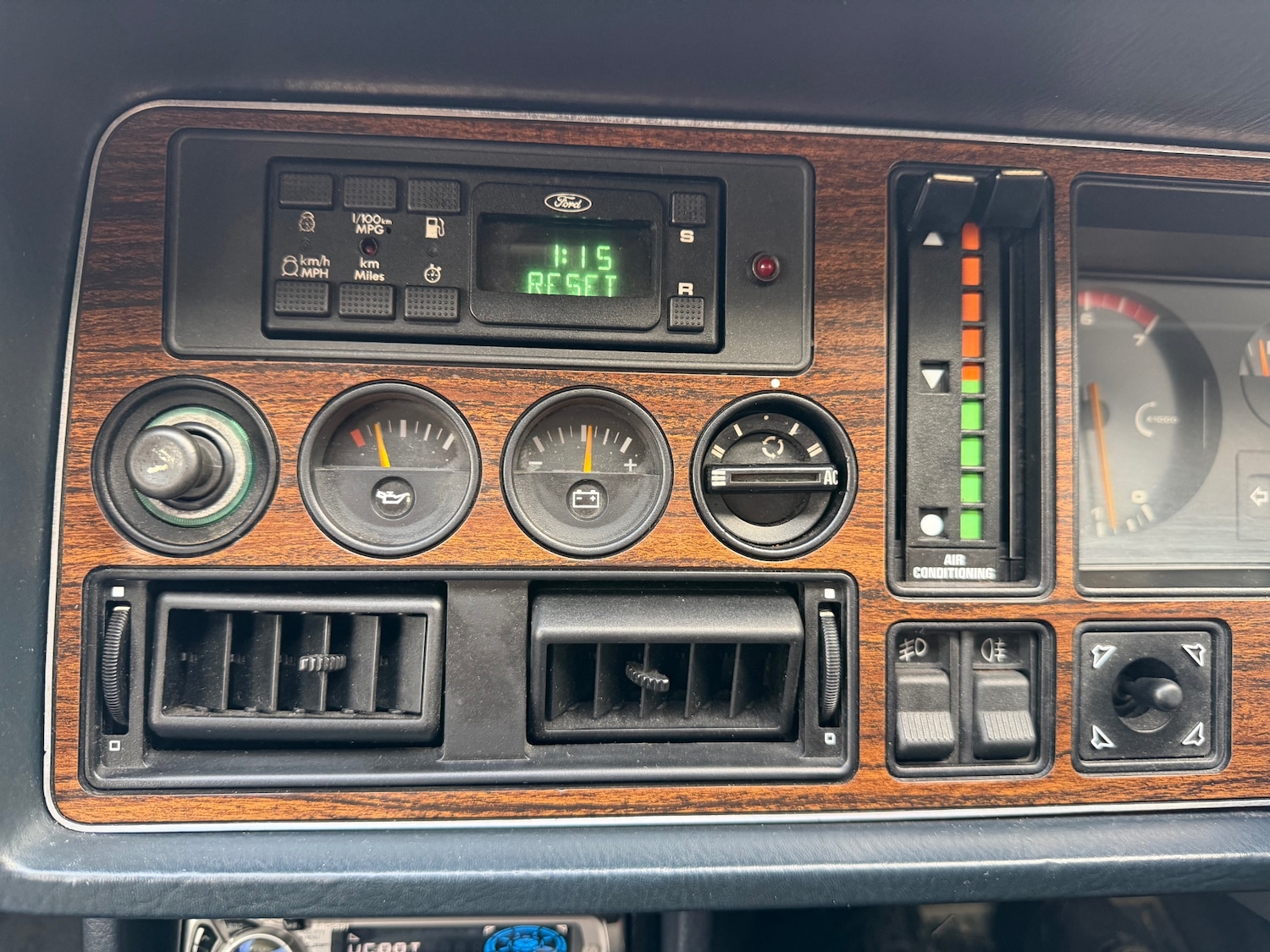 Used Ford Granada 1984 for sale - 77622584: Photo 22