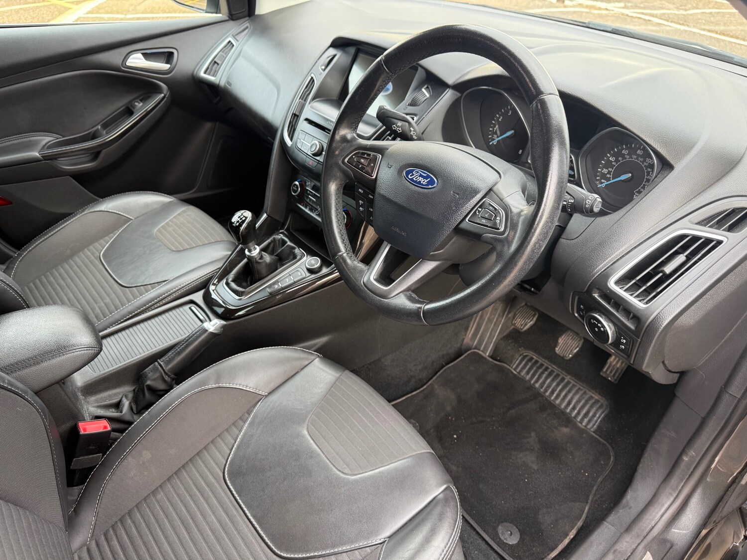 Used Ford Focus 2017 for sale - 77617383: Photo 18