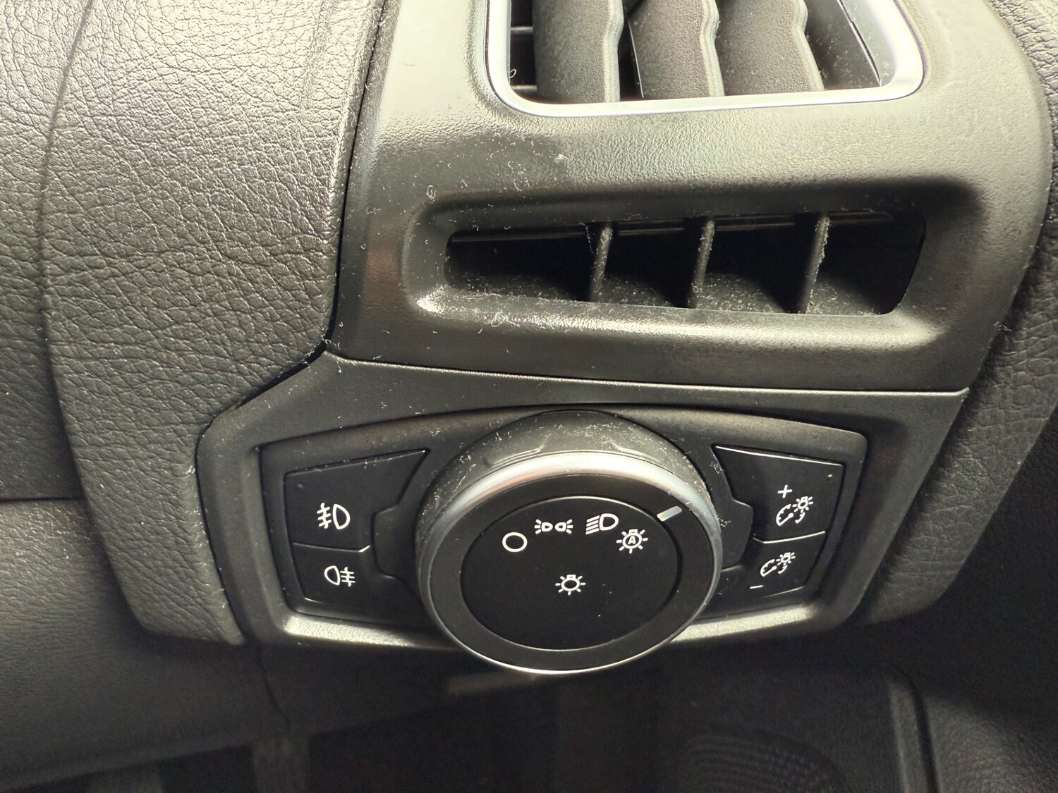 Used Ford Focus 2017 for sale - 77617383: Photo 24