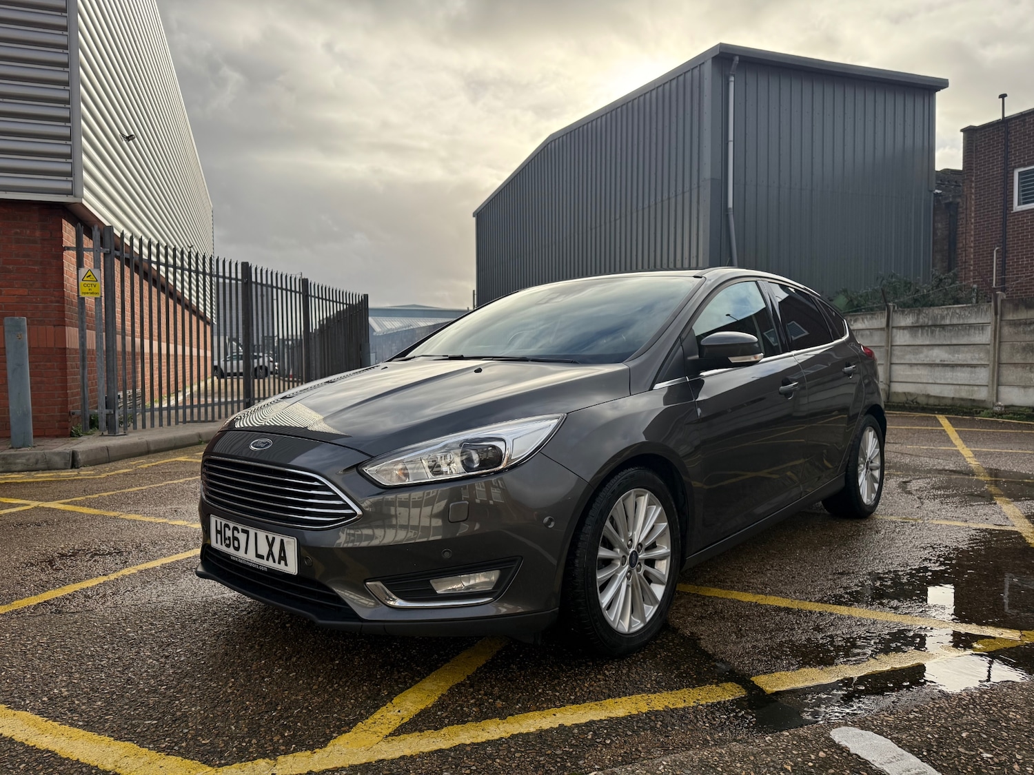 Used Ford Focus 2017 for sale - 77617383: Photo 3