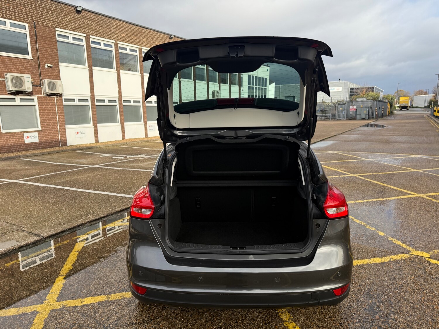 Used Ford Focus 2017 for sale - 77617383: Photo 9