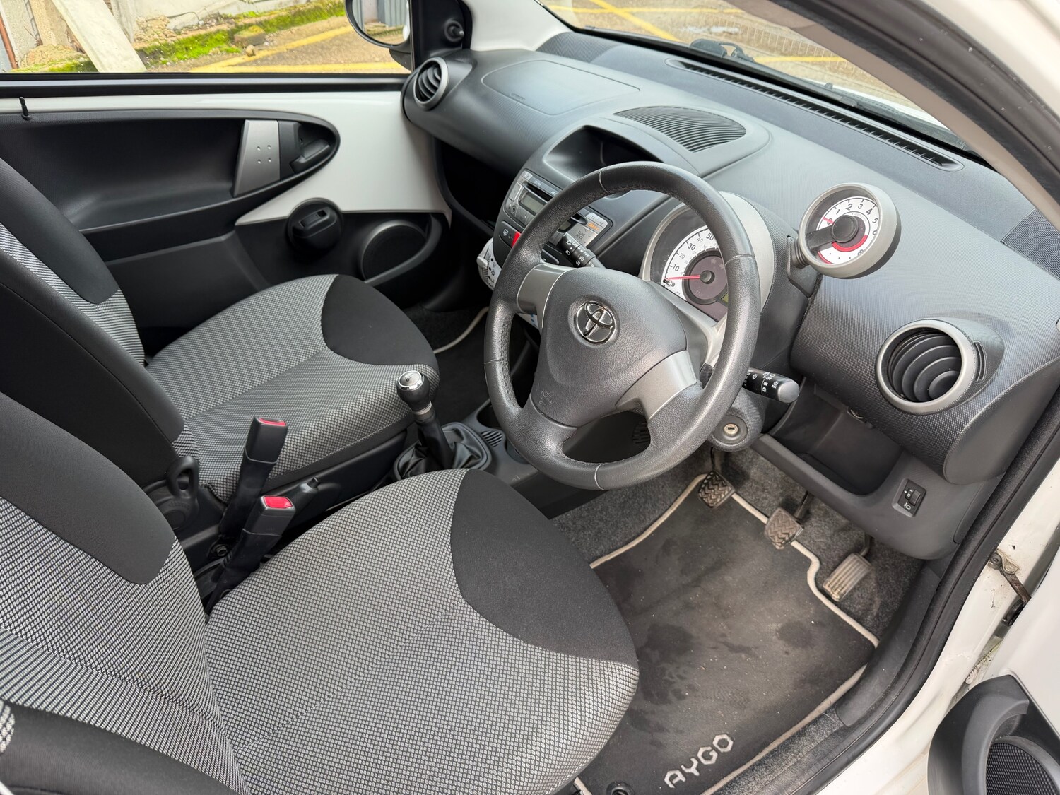 Used Toyota AYGO 2012 for sale - 77702816: Photo 17