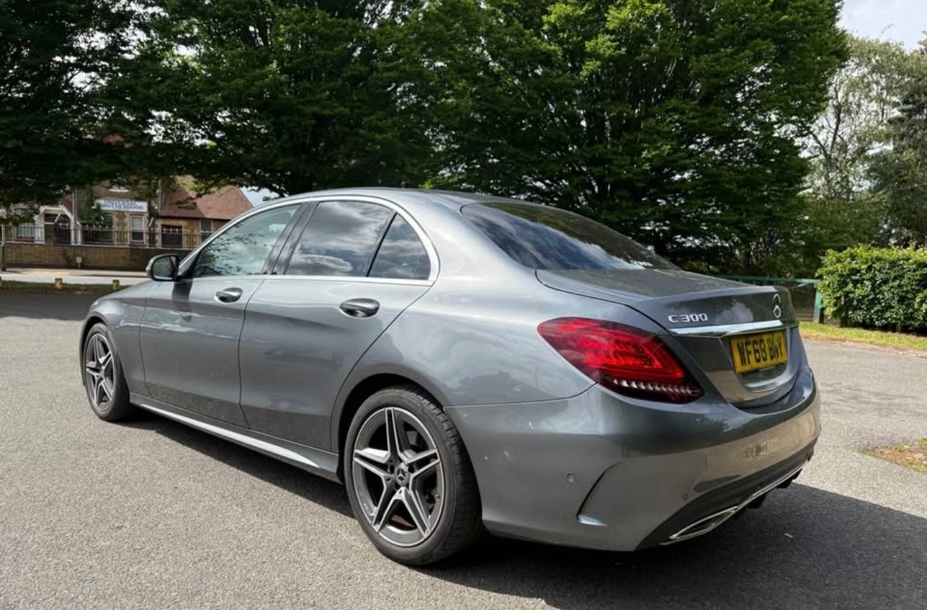 Used Mercedes-Benz C Class 2018 for sale - 77617785: Photo 5