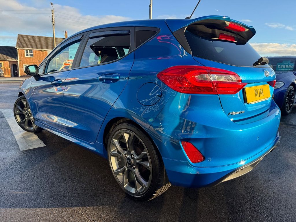 Used Ford Fiesta 2020 for sale - 77187939: Photo 2