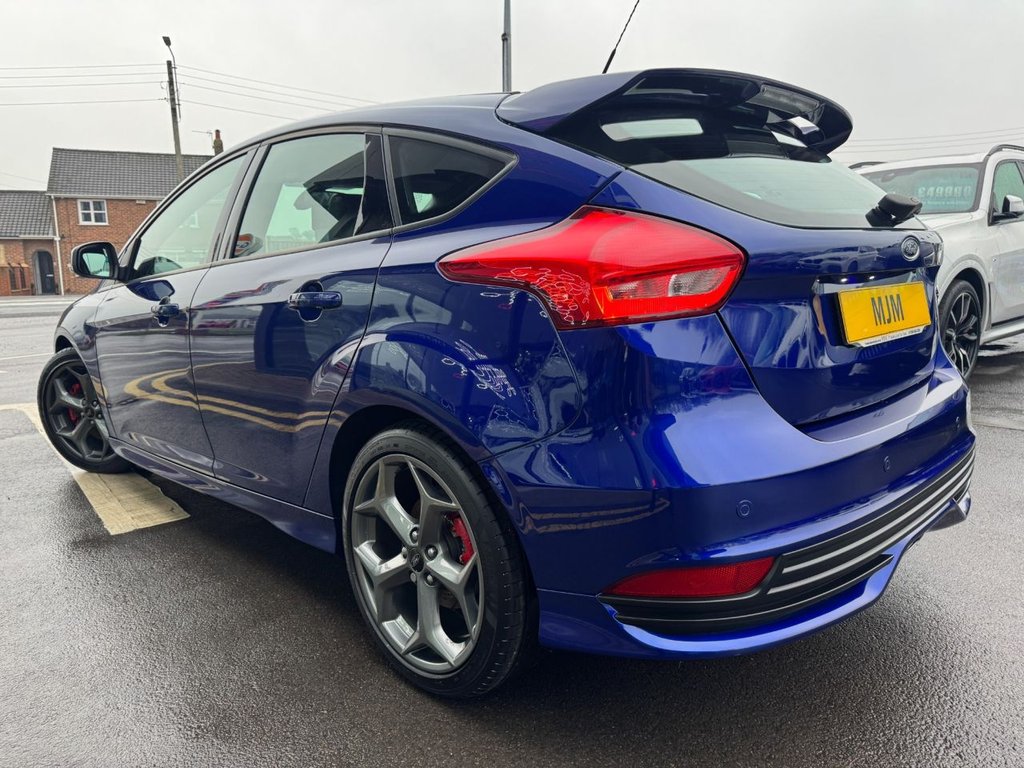 Used Ford Focus 2017 for sale - 77327915: Photo 2