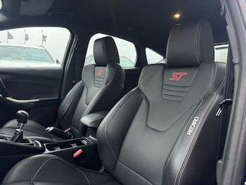 Used Ford Focus 2017 for sale - 77327915: Photo