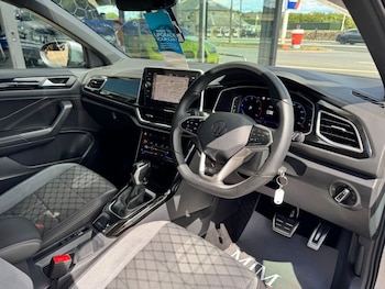 Used Volkswagen T-Roc 2022 for sale - 79359002: Photo