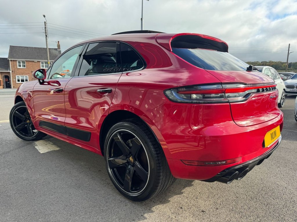 Used Porsche Macan 2019 for sale - 76256681: Photo 2