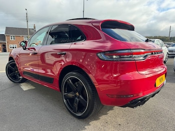 Used Porsche Macan 2019 for sale - 76256681: Photo 2