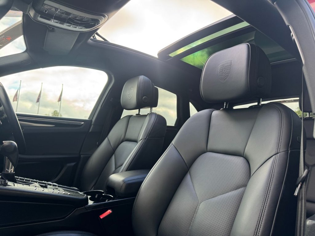 Used Porsche Macan 2019 for sale - 76256681: Photo 3