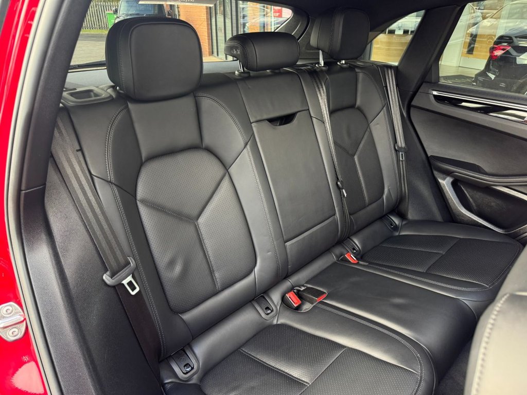 Used Porsche Macan 2019 for sale - 76256681: Photo 40