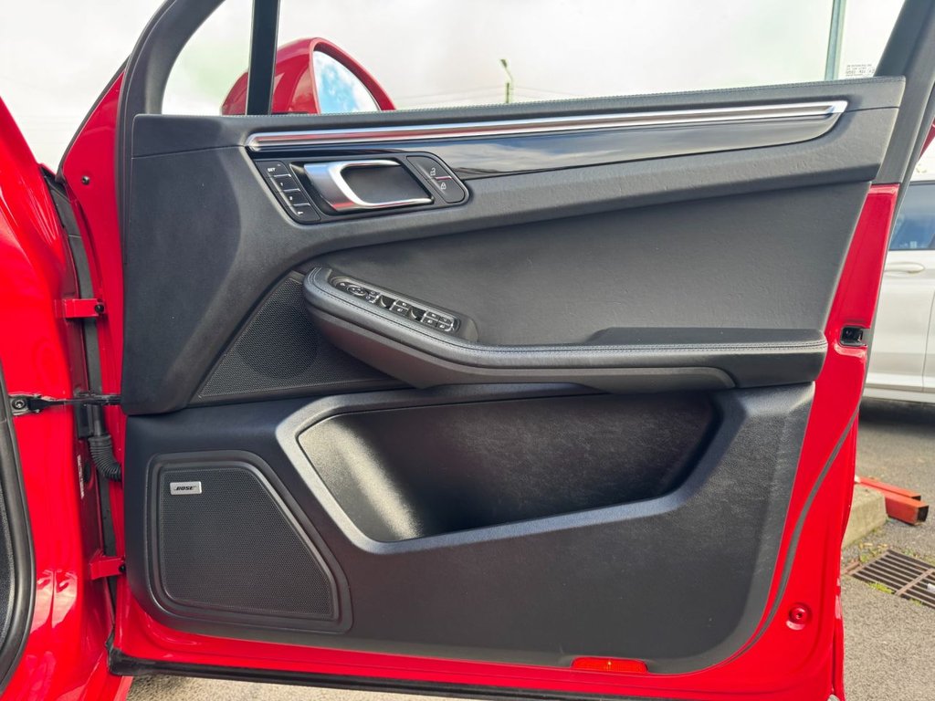 Used Porsche Macan 2019 for sale - 76256681: Photo 47