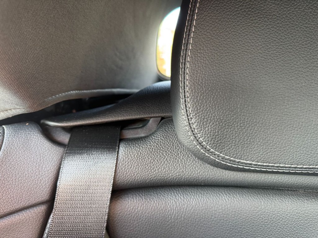 Used Mercedes-Benz C Class 2019 for sale - 76385860: Photo 42