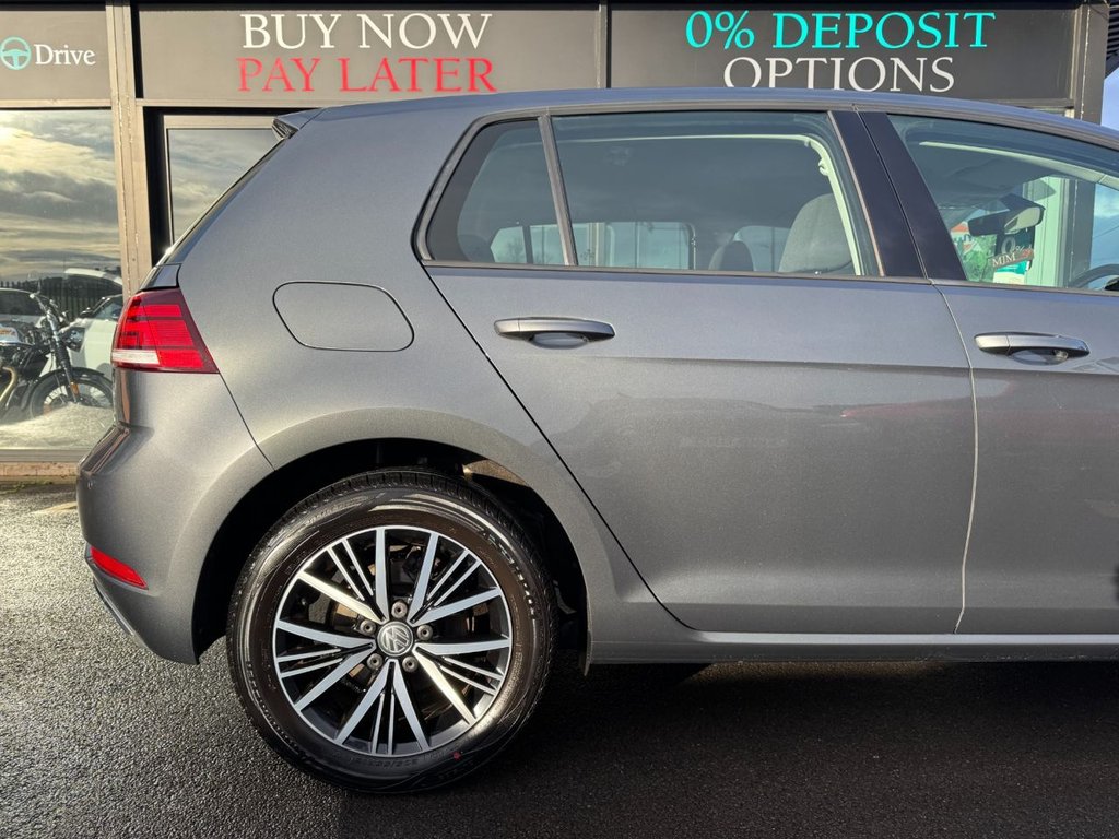 Used Volkswagen Golf 2018 for sale - 76617977: Photo 21