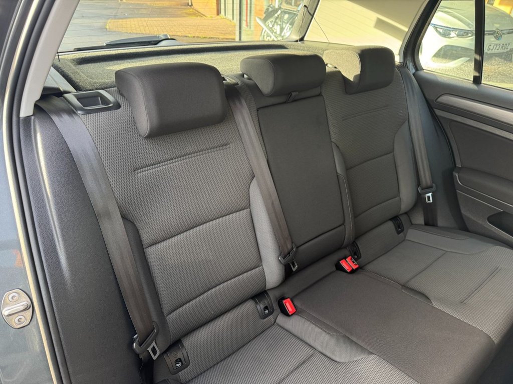 Used Volkswagen Golf 2018 for sale - 76617977: Photo 32